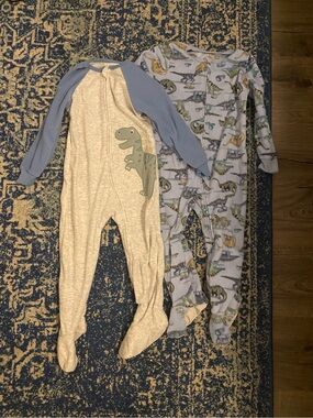 Boys NWOT Headquarters Blue and Cream Dino Footed One-Pieces - 2-Pack